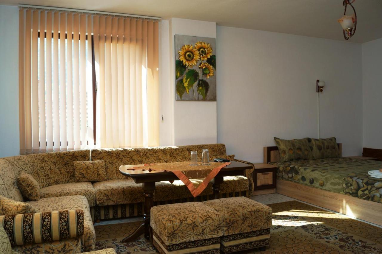 Guest House Perla Bachkovo Eksteriør billede
